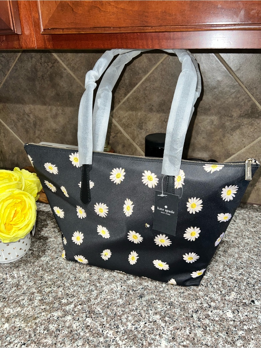 Kate Spade Kitt Daisy Tote, Style Number KA912 NWT - Picture 7 of 8
